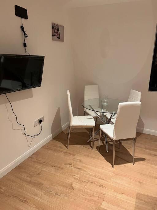 010- Lovely One Bedroom In Ealing F6 Esterno foto